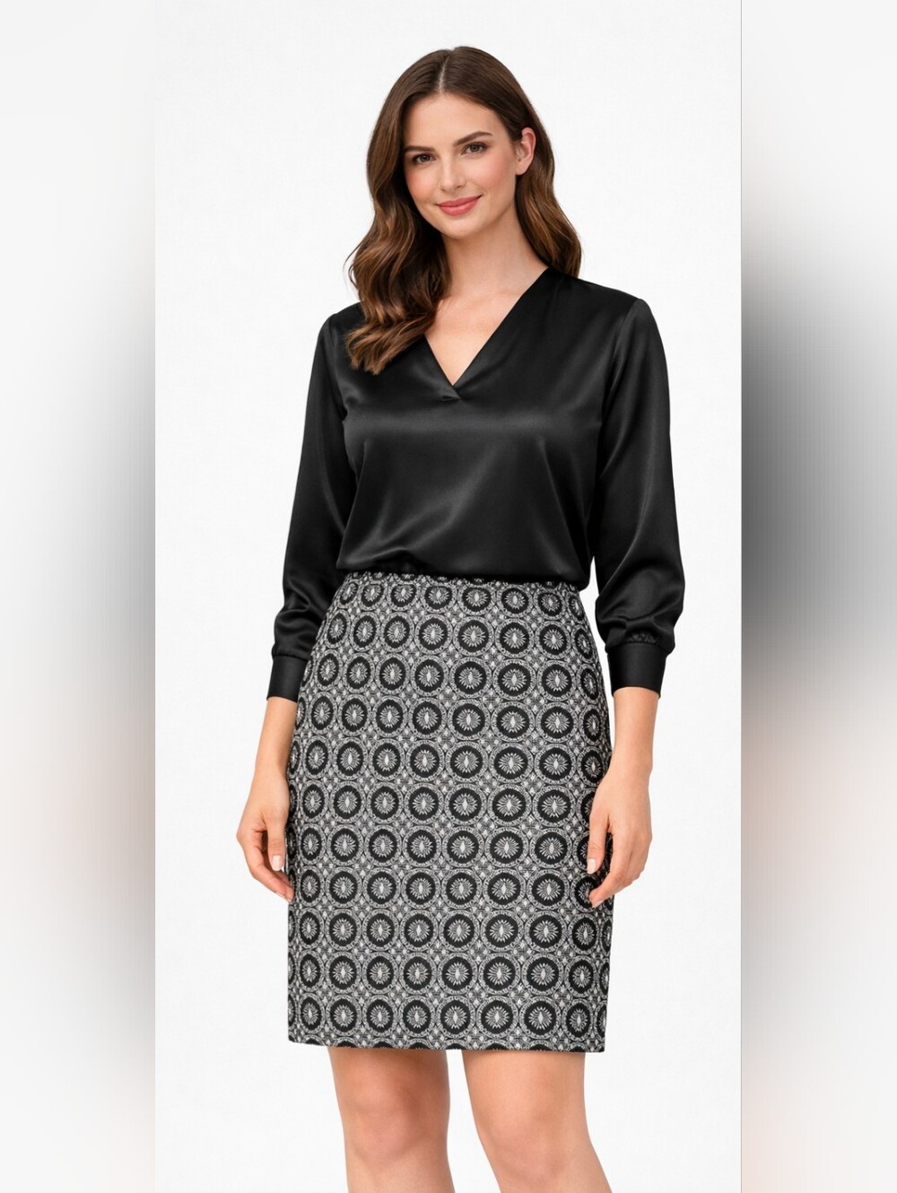 Soho Black and White Pencil Skirt Size  M